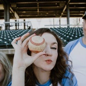 Meet your Posher, Adrienne